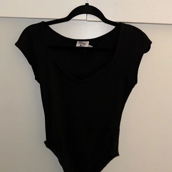 Princess Polly Black Ribbed Bodysuit short sleeve - Picture 1 of 7